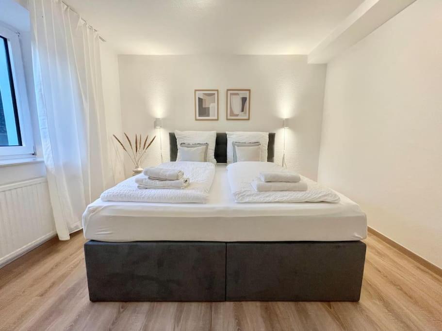 Stadt-Oase - Kostenlos Parken, Ruhig, Kliniken, Gop, Bali-Therme, Boxspringbett 바트왼하우젠 외부 사진